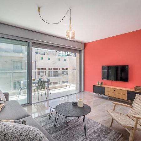 3 Bedrooms Apt Balcony & Parking Near Banana Beach テル・アビブ エクステリア 写真